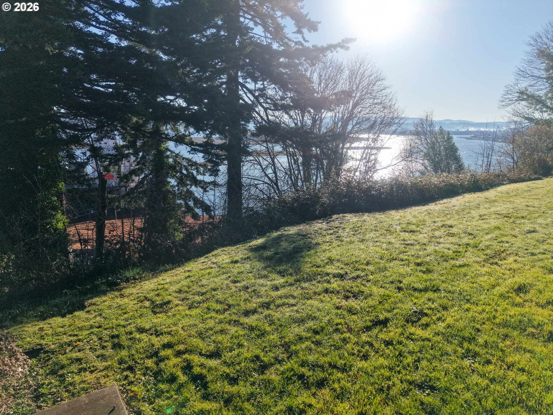 353 O'Connell Street North Bend, OR 97459 - Photo 6 of 17