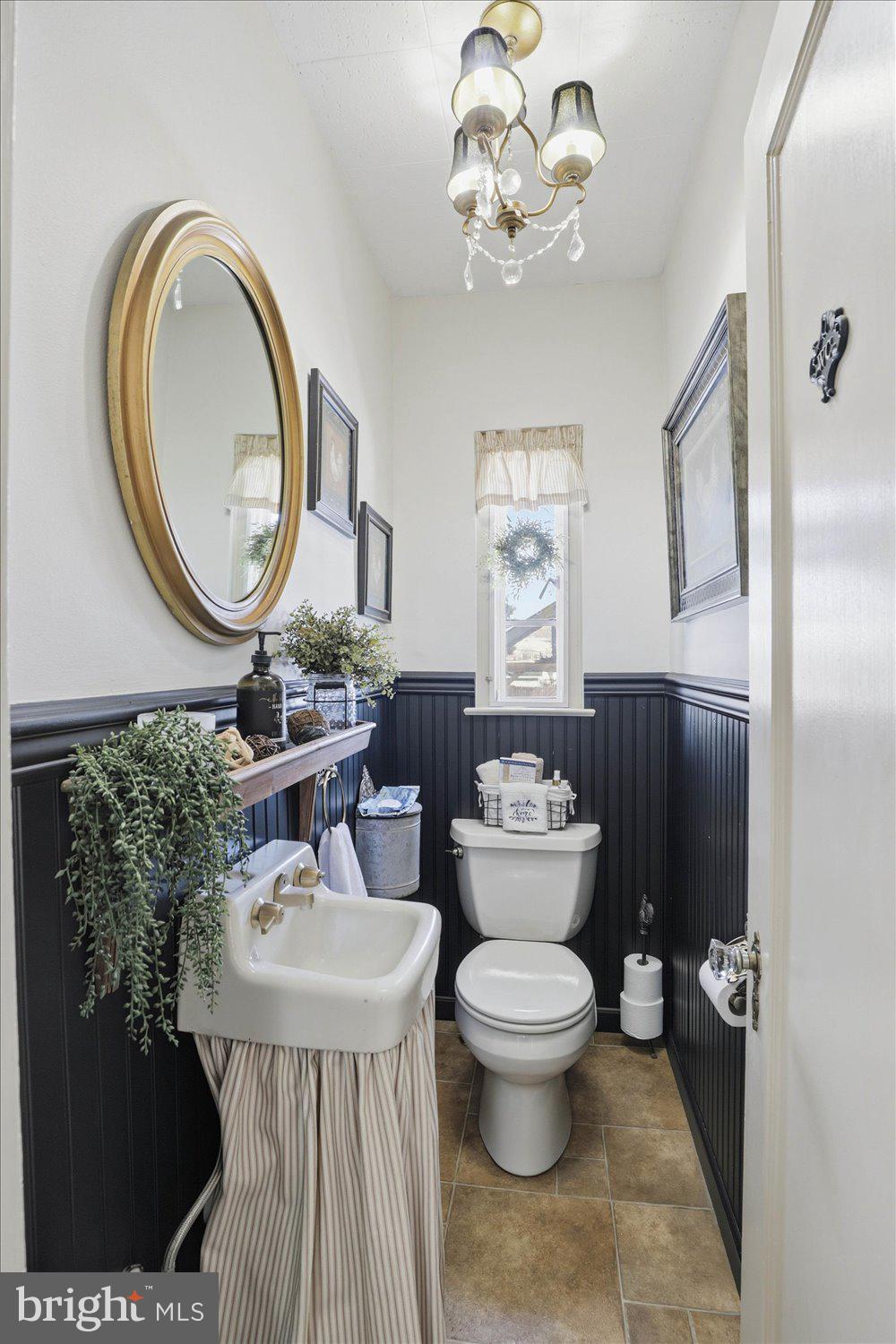 1705 Lititz Pike Lancaster, PA 17601 - Photo 45 of 104 Half bath main level