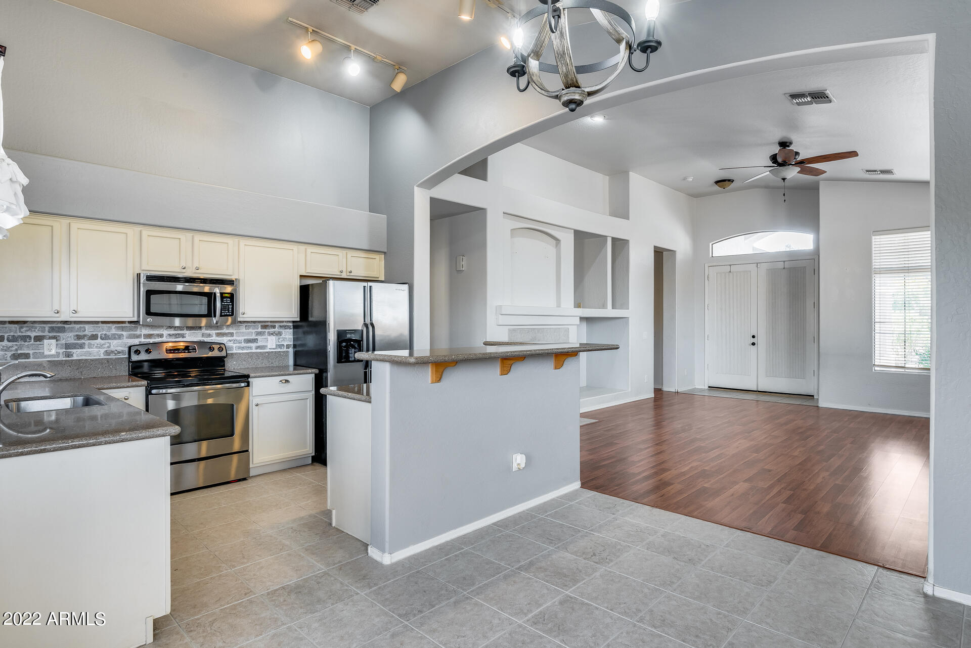 6614 West Rowel Road Phoenix, AZ 85083 - Photo 9 of 31