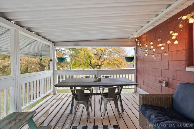 $257,900 | 511 East Daisy Lane, New Albany, IN 47150