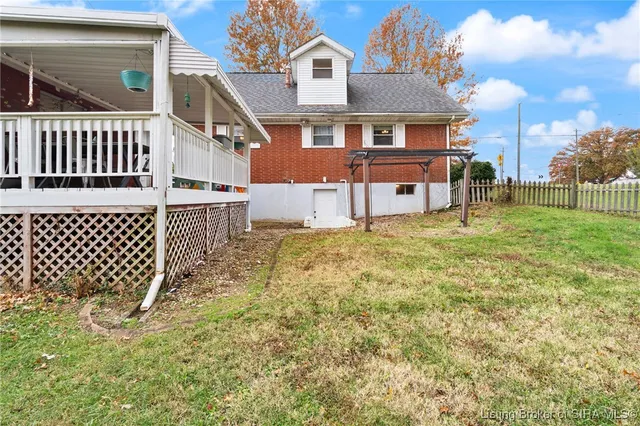 $257,900 | 511 East Daisy Lane, New Albany, IN 47150