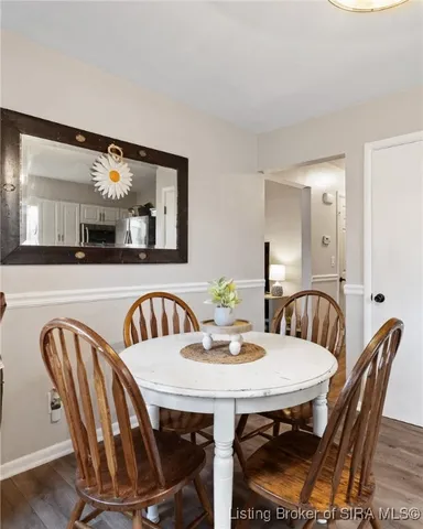 $257,900 | 511 East Daisy Lane, New Albany, IN 47150