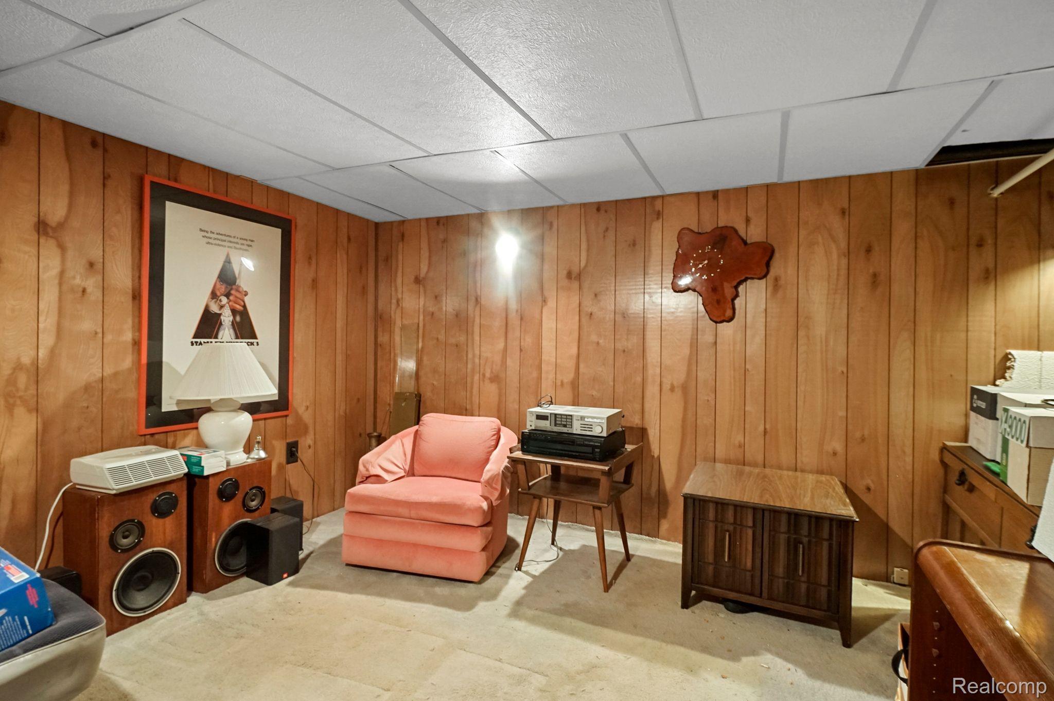 589 Tennyson Rochester, MI 48307 - Photo 17 of 31 Finished basement