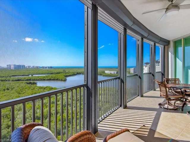 $1,295,000 | 425 Cove Tower Drive, Unit 1601, Naples, FL 34110