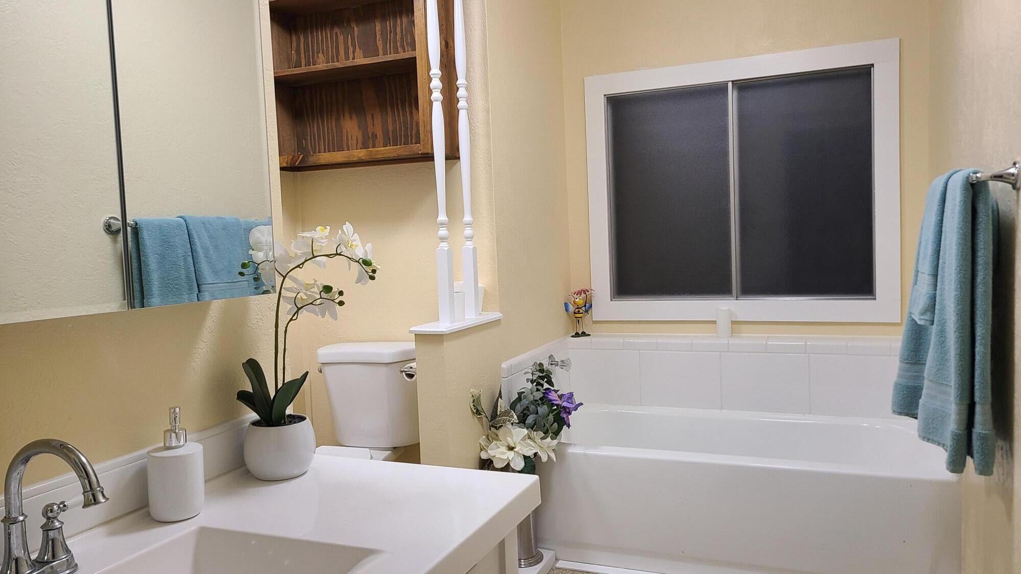 18475 Pope Road Merrill, OR 97633 - Photo 21 of 35 Master Bath