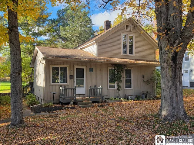 $135,000 | 31 West Marvin Street, Chautauqua, NY 14757