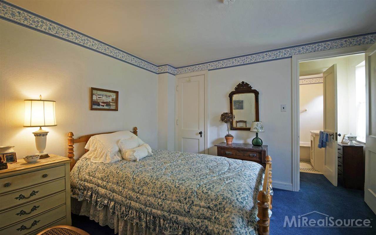 126 Moran Road Grosse Pointe Farms, MI 48236 - Photo 23 of 29