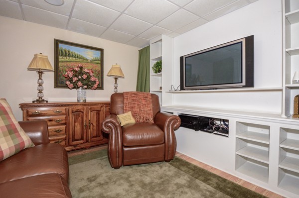 81 McGilpin Road Sturbridge, MA 01566 - Photo 27 of 30 Gallery Image 27
