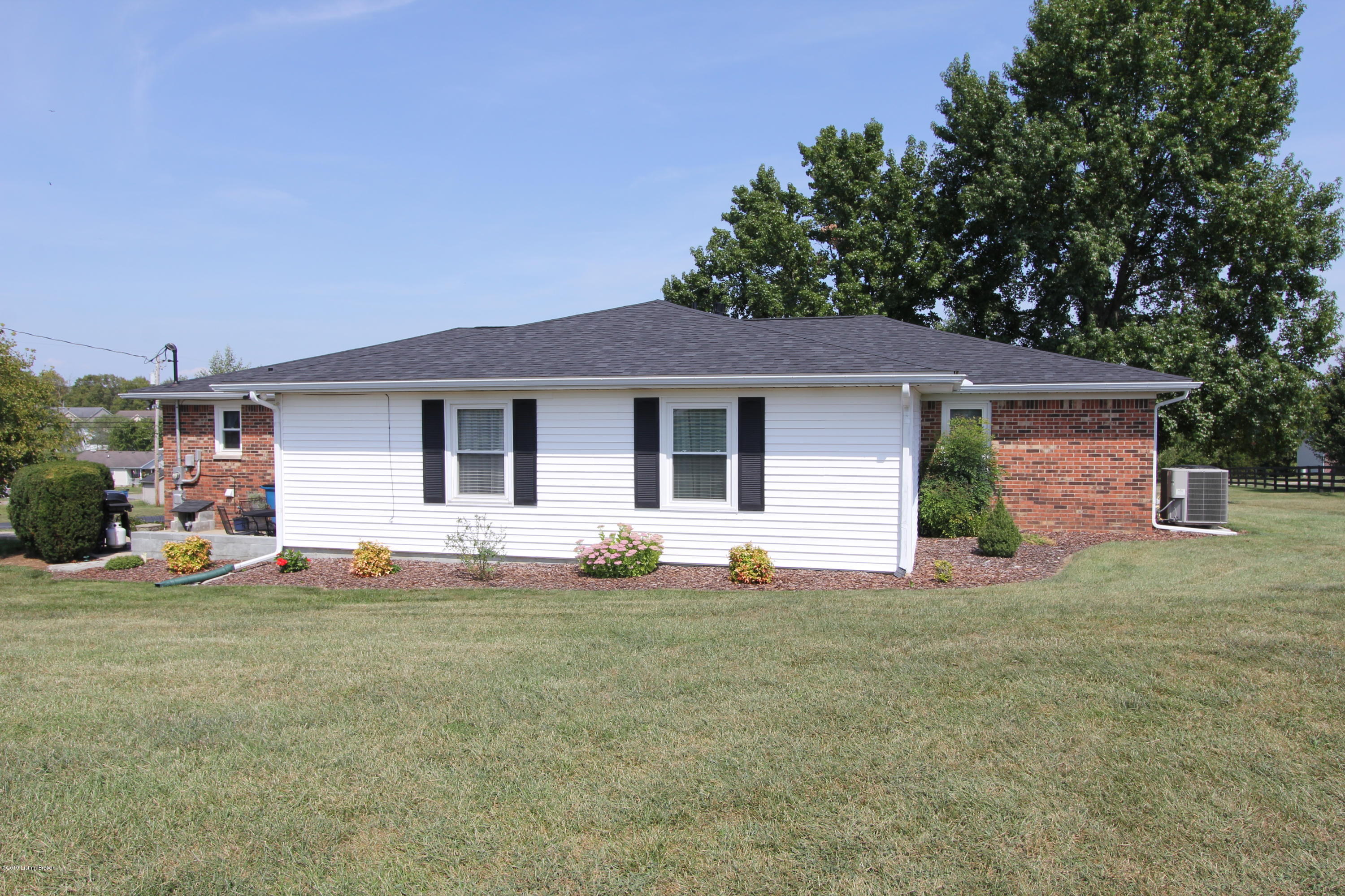 1160 Versailles Road Lawrenceburg, KY 40342 - Photo 36 of 42 Back (2)