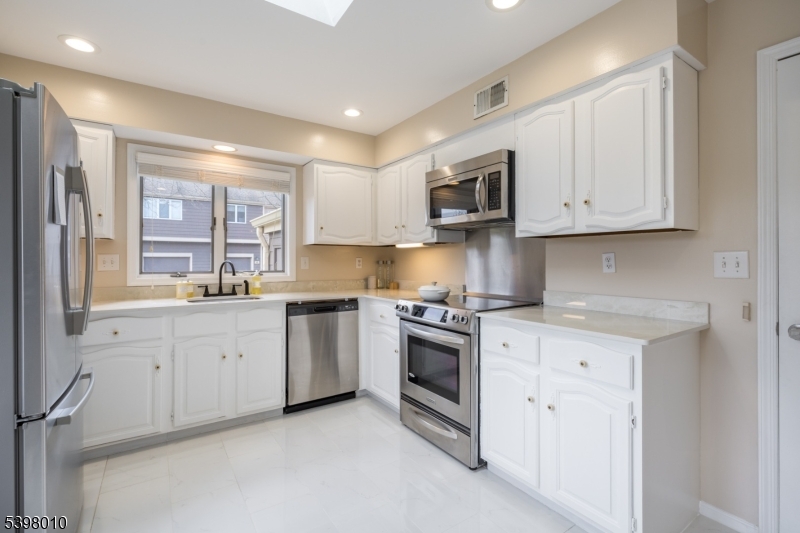 1 Avery Court Madison, NJ 07940 - Photo 17 of 45