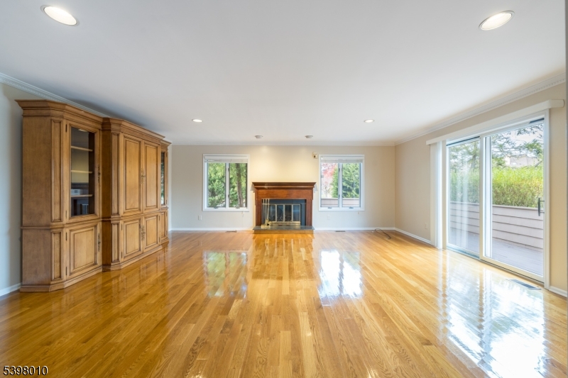 1 Avery Court Madison, NJ 07940 - Photo 7 of 45