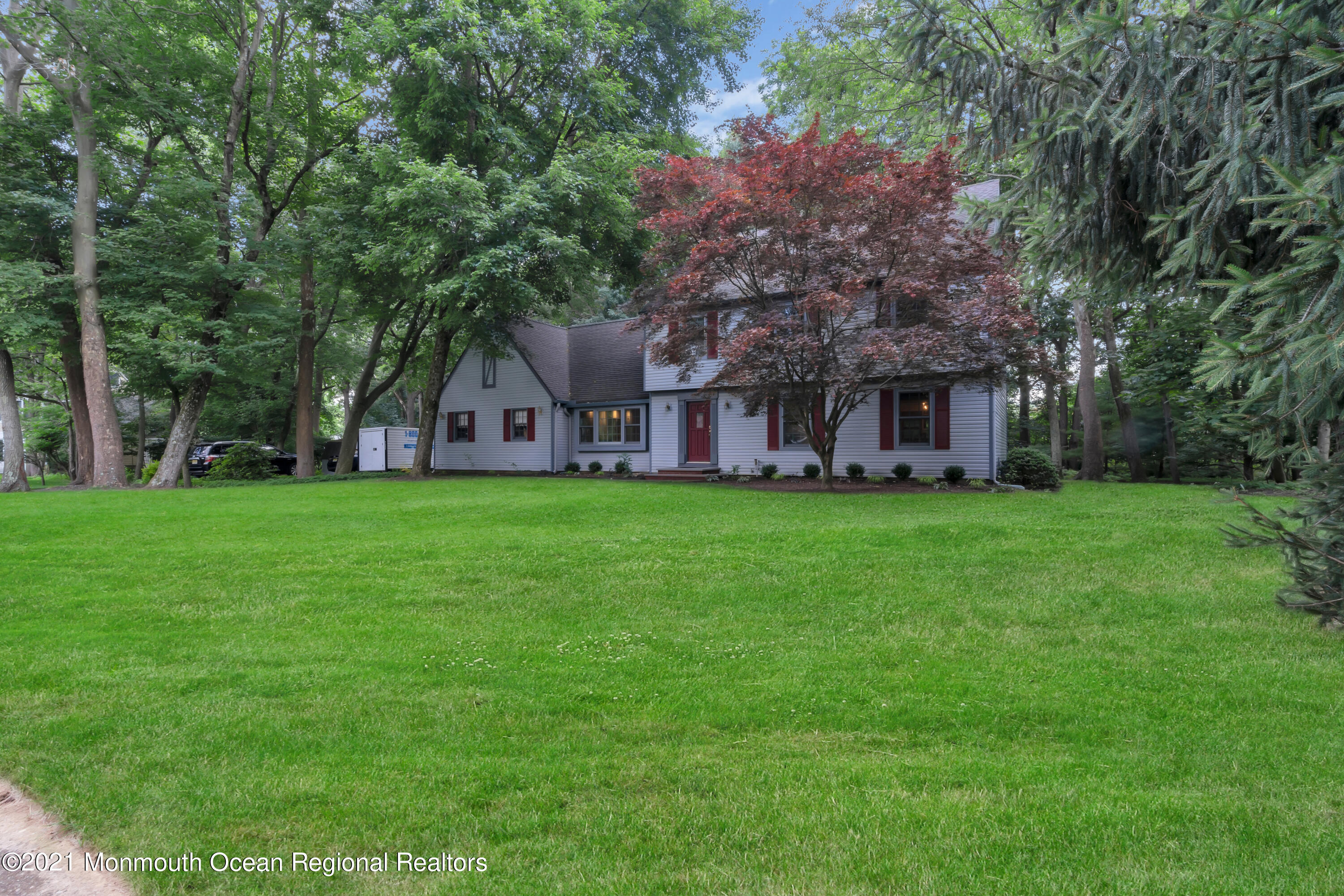 48 Bluefield Road Lincroft, NJ 07738 - Photo 2 of 51 Desriable Lincroft