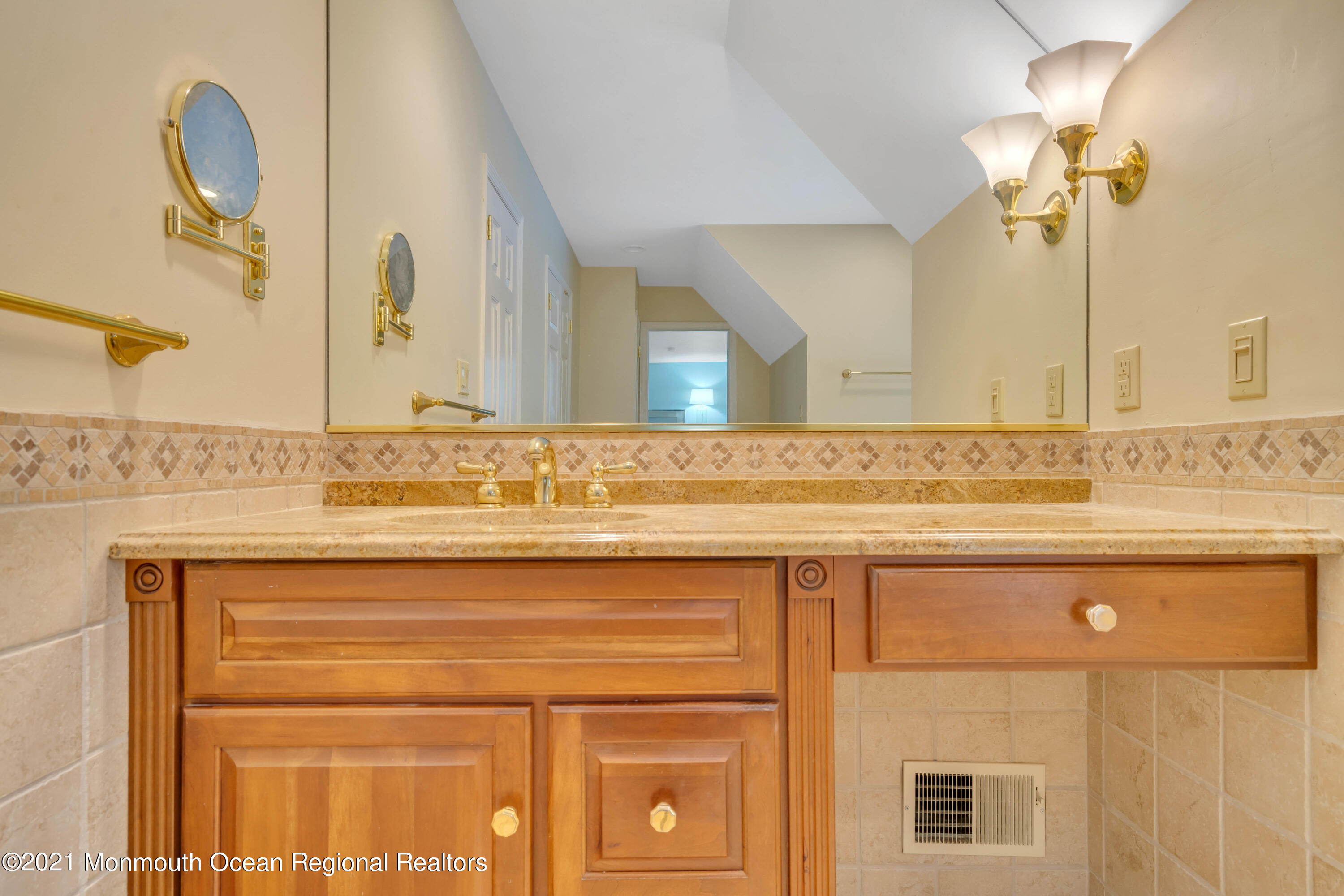 48 Bluefield Road Lincroft, NJ 07738 - Photo 38 of 51 Master Bathroom