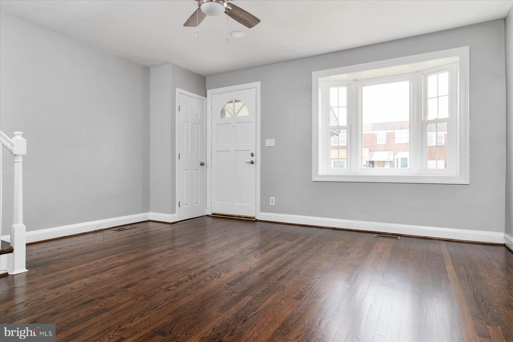 330 Arden Road West Brooklyn, MD 21225 - Photo 12 of 31 Living Room