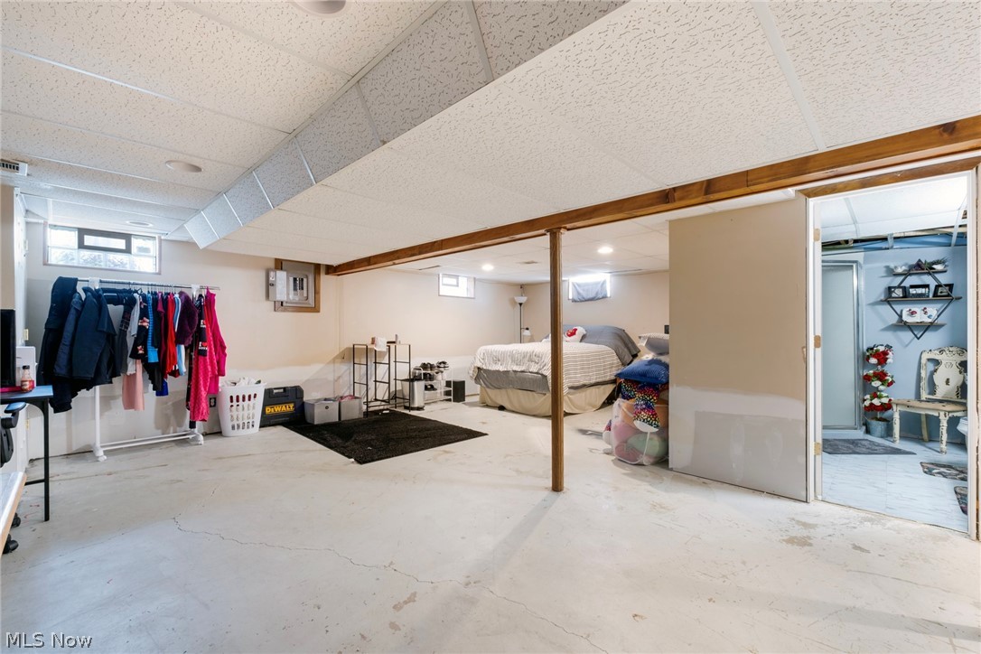 1267 Shields Road Youngstown, OH 44511 - Photo 28 of 32