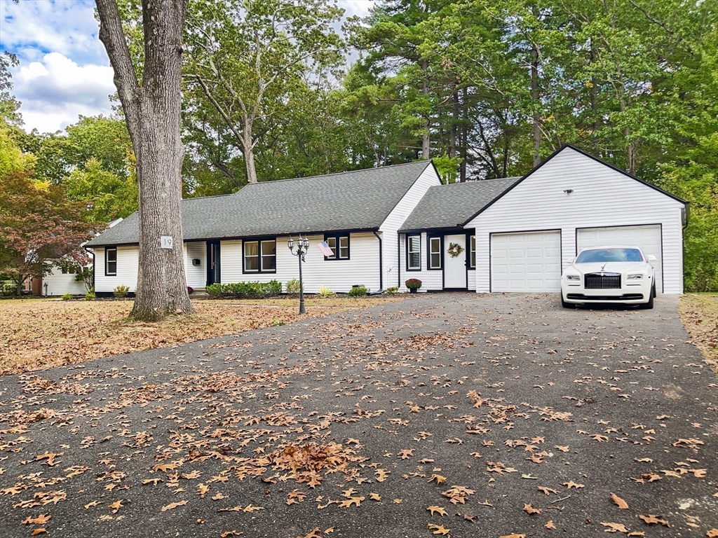 19 Normandy Road Springfield, MA 01106 - Photo 4 of 37 Gallery Image 4
