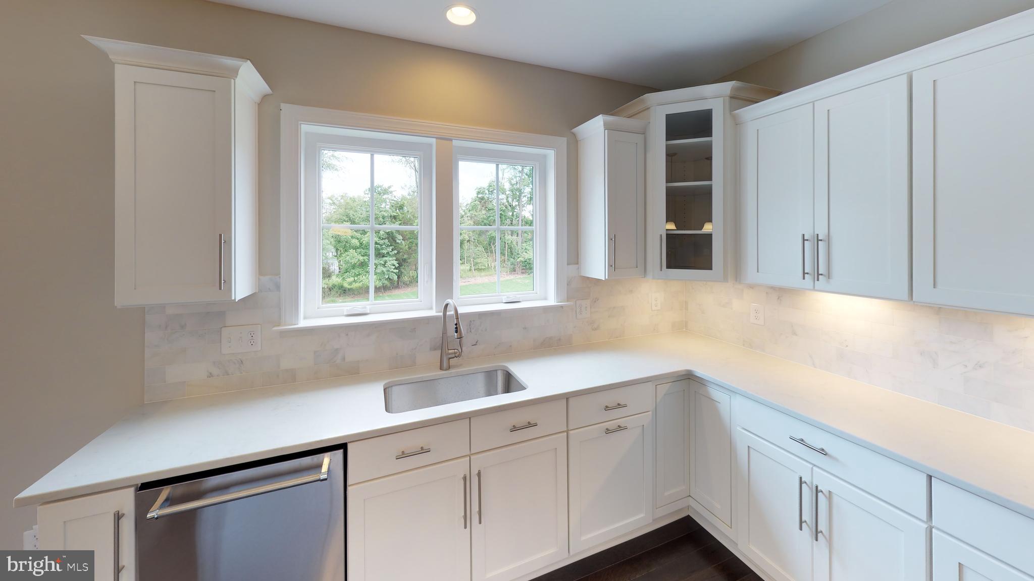 8024 Washington Road Alexandria, VA 22308 - Photo 3 of 5