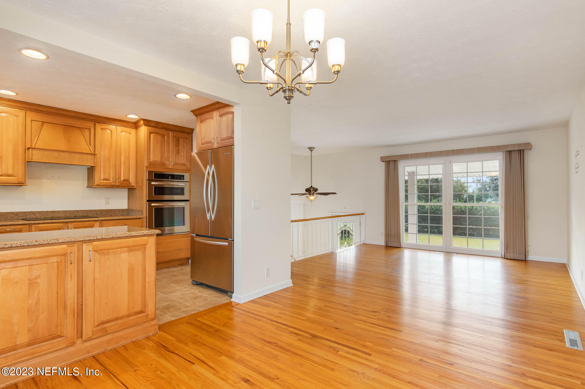 5033 Spring Glen Road Jacksonville, FL 32207 - Photo 8 of 31 5033 Spring Glen Rd_8-Edit