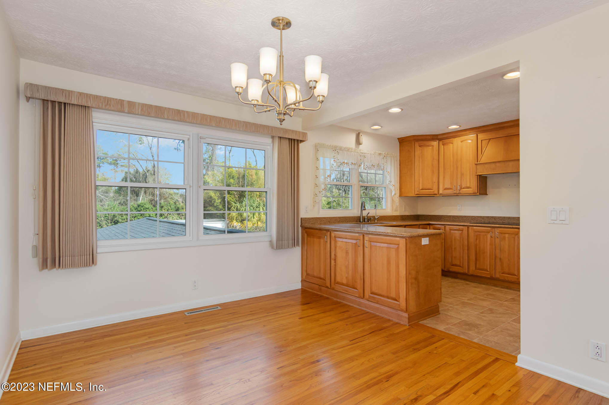 5033 Spring Glen Road Jacksonville, FL 32207 - Photo 9 of 31 5033 Spring Glen Rd_10-Edit