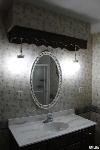 $1,600 | 15047 North Seagull Lane, Bluford, IL 62814