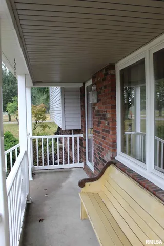 $1,600 | 15047 North Seagull Lane, Bluford, IL 62814