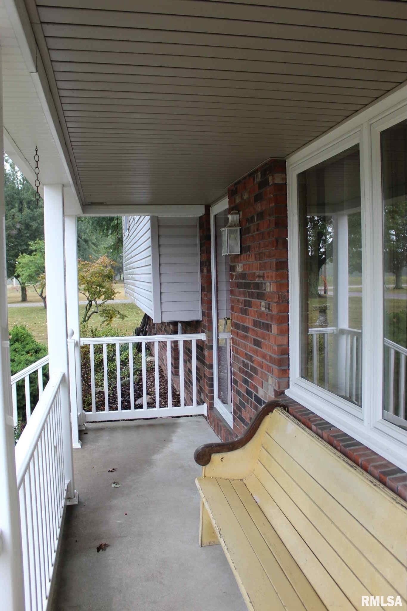 15047 North Seagull Lane Bluford, IL 62814 - Photo 3 of 25