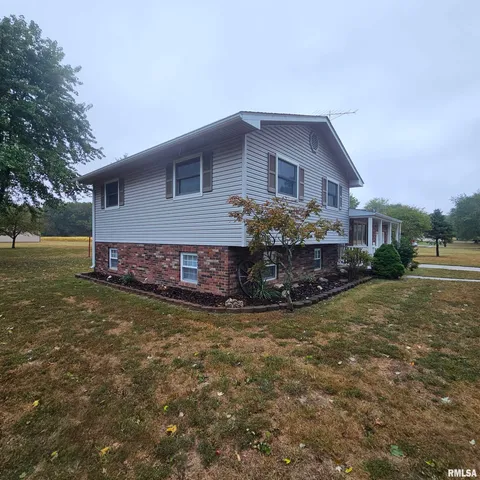 $1,600 | 15047 North Seagull Lane, Bluford, IL 62814