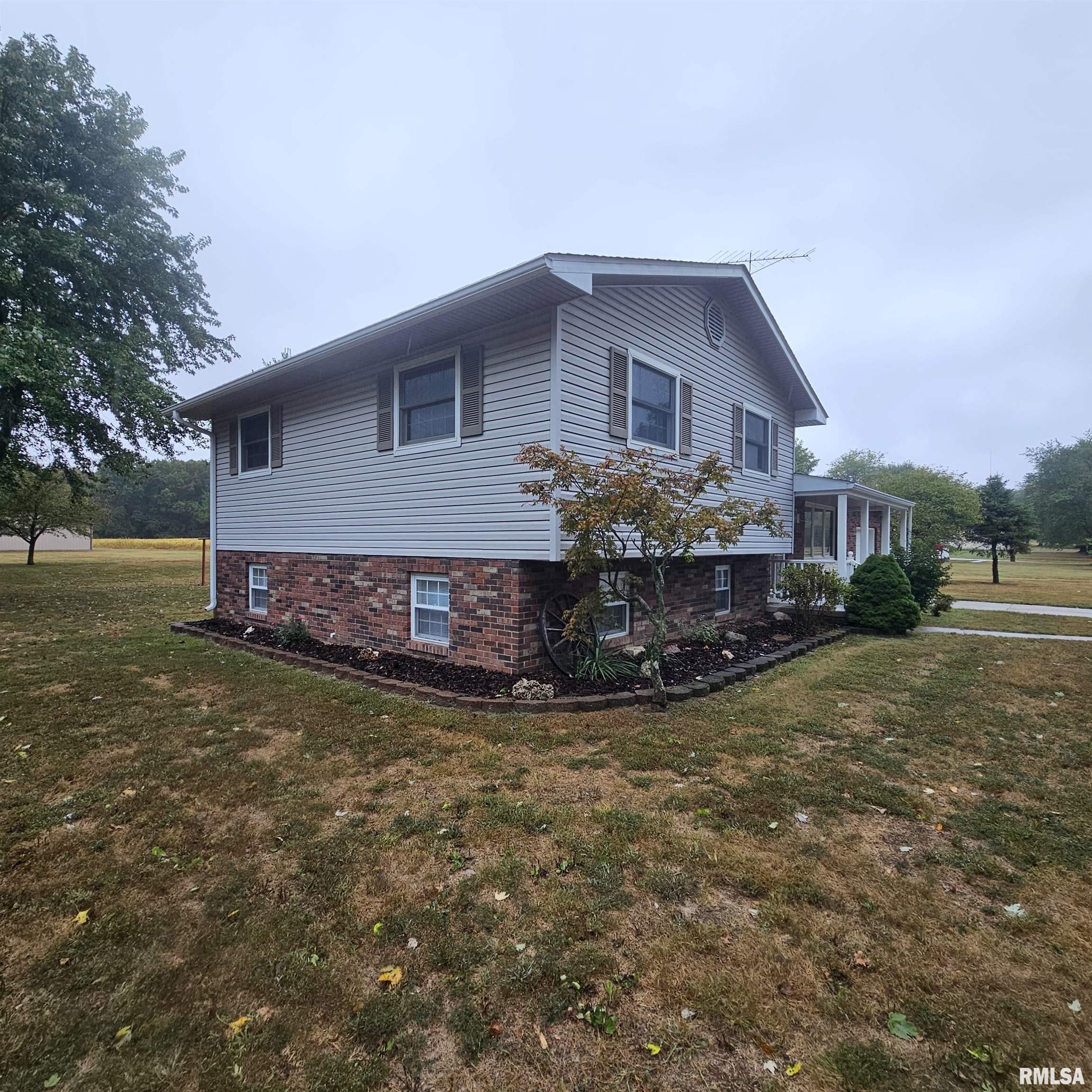 15047 North Seagull Lane Bluford, IL 62814 - Photo 6 of 25