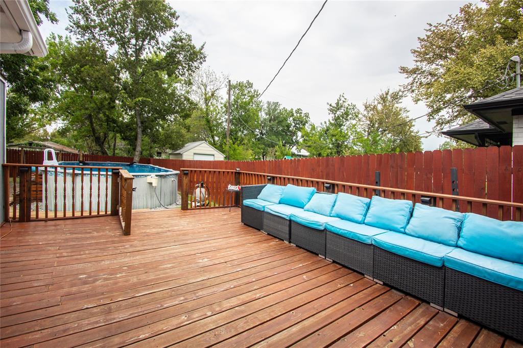 106 South 4th Street Celeste, TX 75423 - Photo 21 of 28 a view of sitting area on roof deck