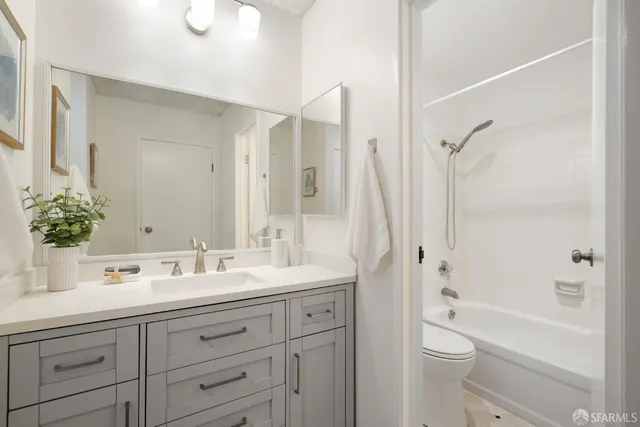 $490,000 | 15 Red Rock Way, Unit N207, San Francisco, CA 94131