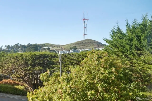 $490,000 | 15 Red Rock Way, Unit N207, San Francisco, CA 94131