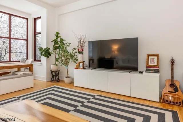 $740,000 | 85 Park Avenue, Unit 205, Glen Ridge, NJ 07028