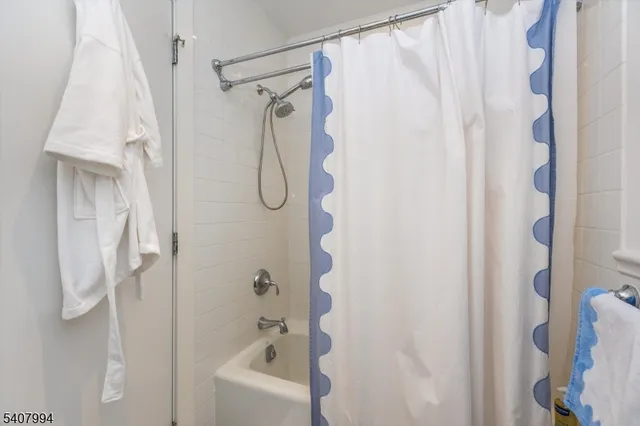 $740,000 | 85 Park Avenue, Unit 205, Glen Ridge, NJ 07028