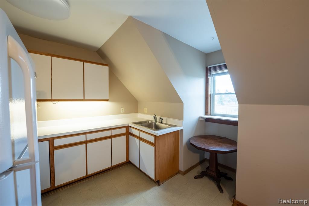 4773 Mack Road, Unit 2 Howell, MI 48855 - Photo 6 of 11