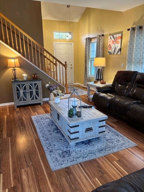 1433 White Pine Lane Bolingbrook, IL 60490 - Photo 5 of 25 a living room with furniture and a table