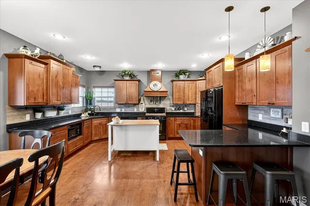 $450,000 | 6353 Highway 15, Mascoutah, IL 62258