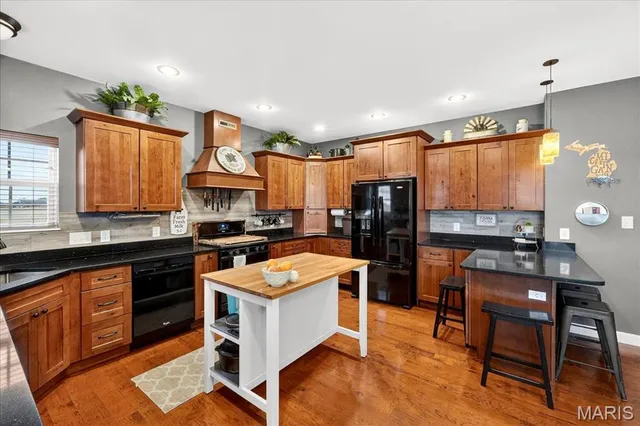 $450,000 | 6353 Highway 15, Mascoutah, IL 62258