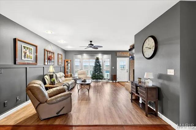 $450,000 | 6353 Highway 15, Mascoutah, IL 62258