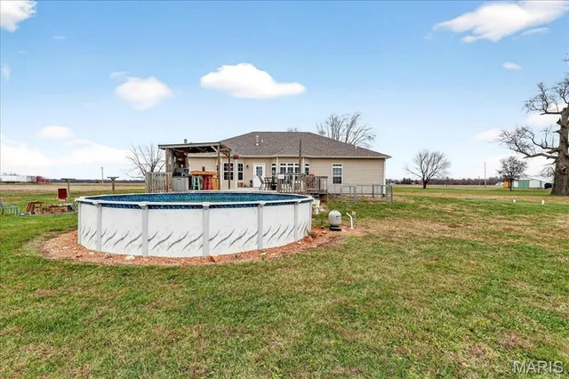 $450,000 | 6353 Highway 15, Mascoutah, IL 62258