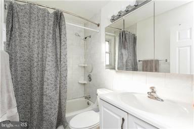 1900 Pot Spring Road Lutherville-Timonium, MD 21093 - Photo 13 of 13 Bath