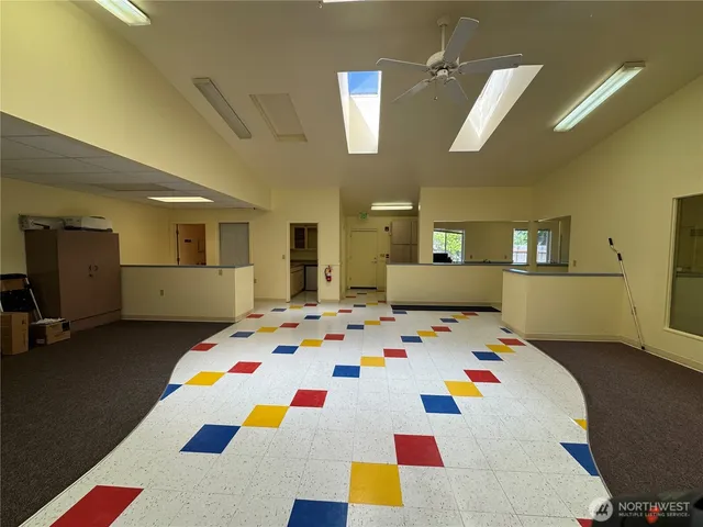 $1,600 | 31 Colwell Street, Port Hadlock, WA 98339