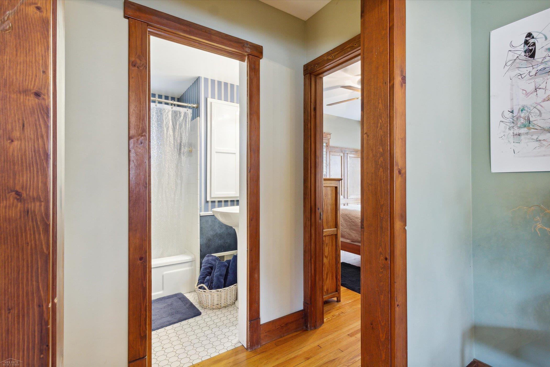 1440 Ruffner Avenue Birmingham, MI 48009 - Photo 18 of 47 50125619-17.JPG