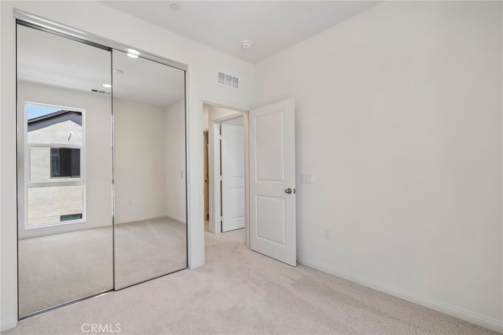 5868 Linden, Unit 6 Long Beach, CA 90805 - Photo 17 of 34 a view of empty room