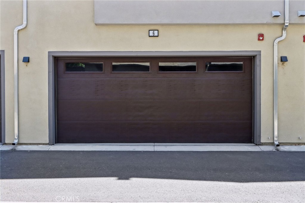 5868 Linden, Unit 6 Long Beach, CA 90805 - Photo 27 of 34 a close view of cupboard