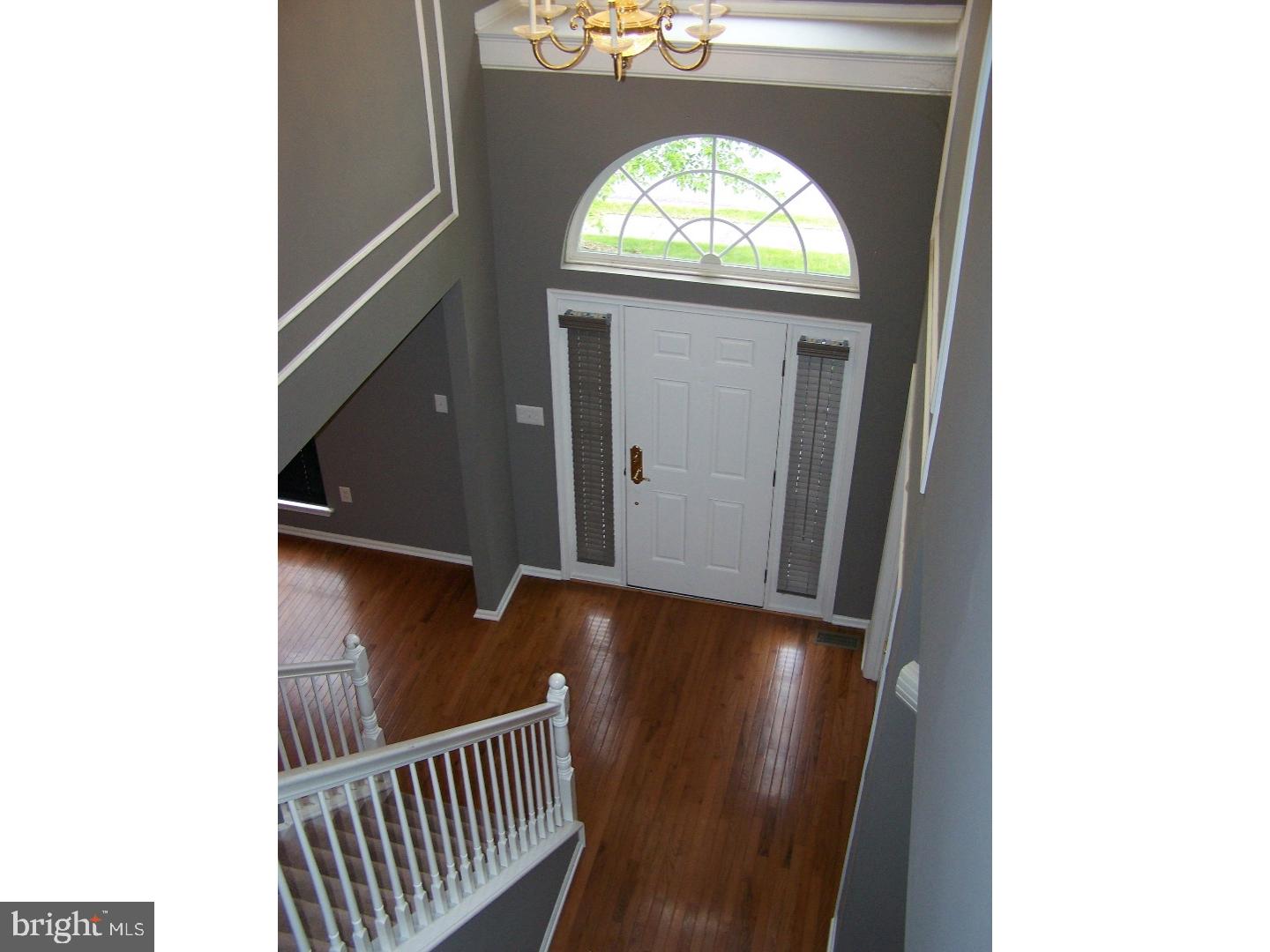 4 Cox Farm Road Burlington, NJ 08016 - Photo 2 of 25 Foyer