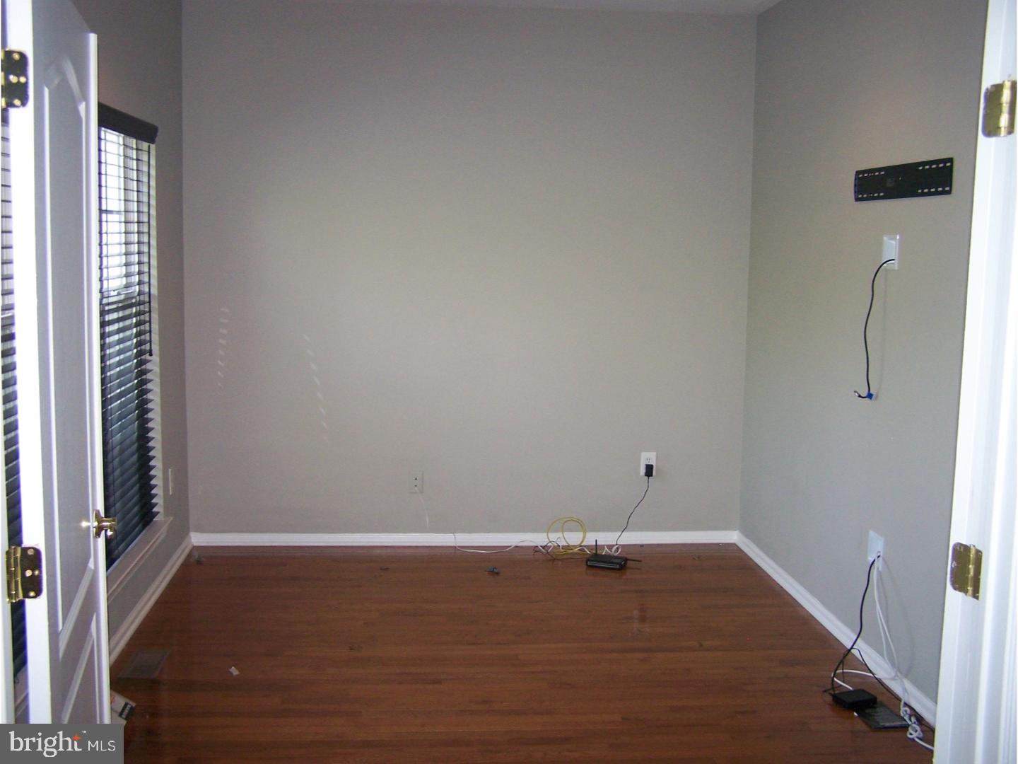 4 Cox Farm Road Burlington, NJ 08016 - Photo 13 of 25 Office / Study