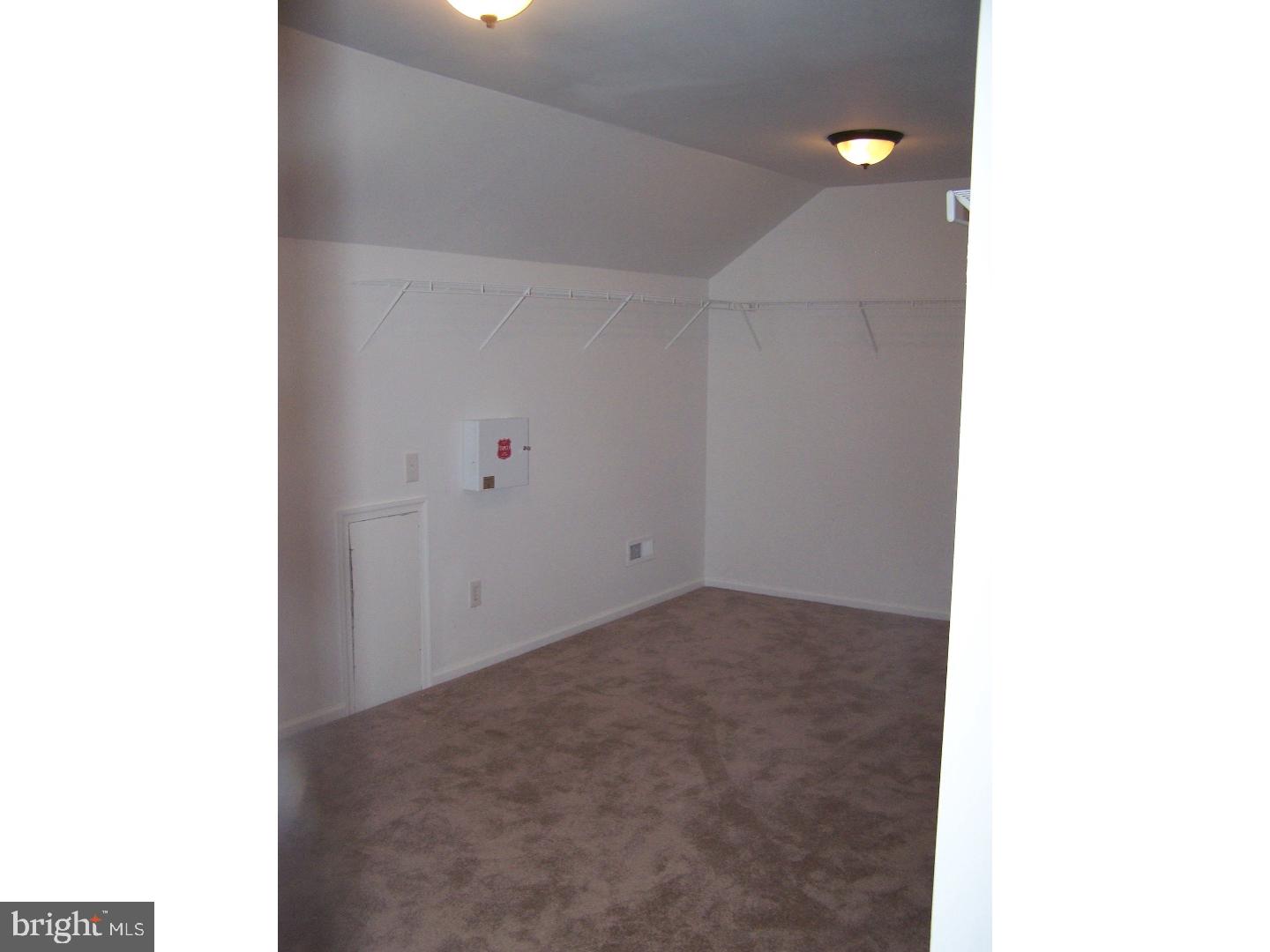 4 Cox Farm Road Burlington, NJ 08016 - Photo 17 of 25 Walk-in Closet