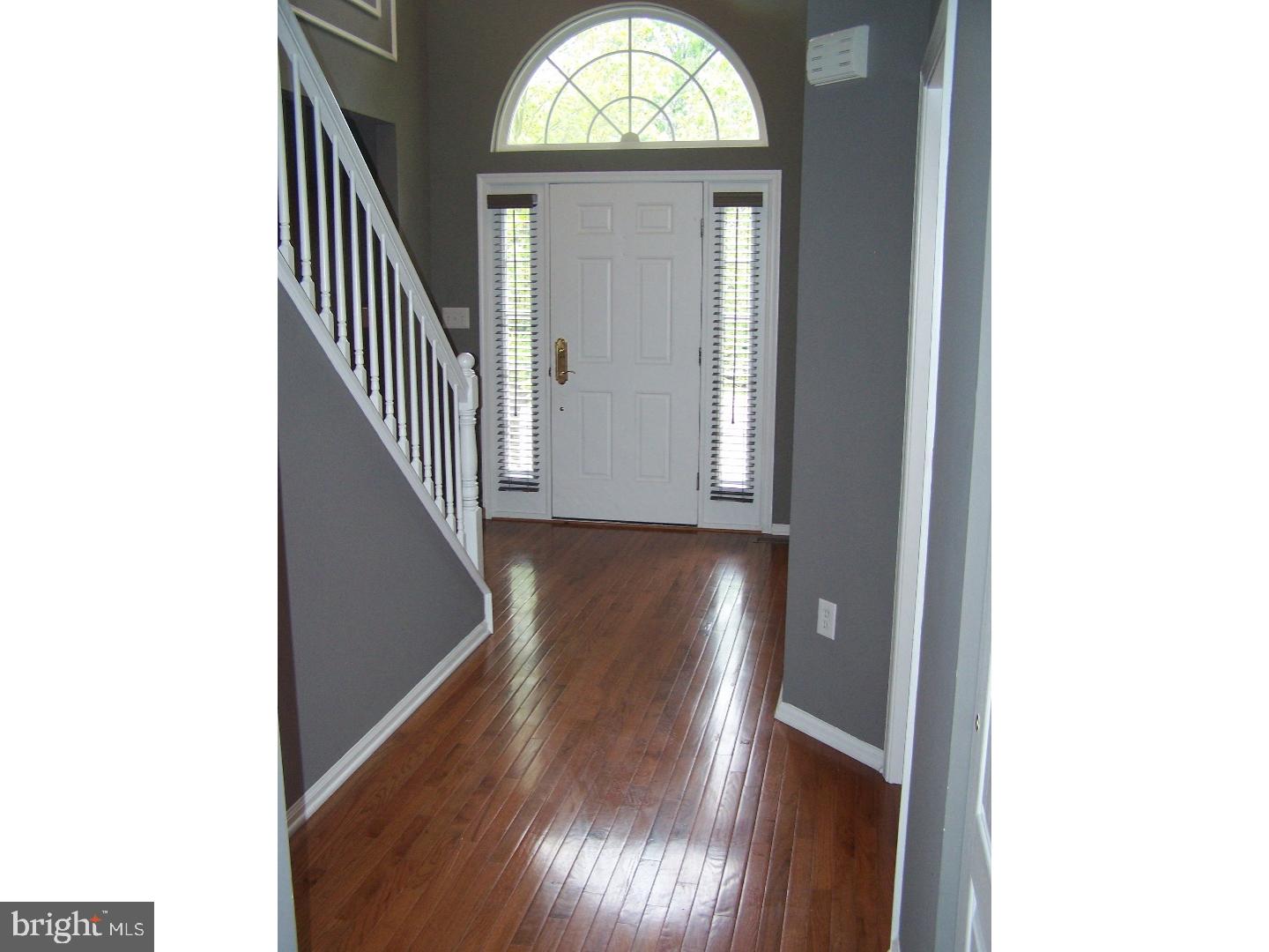 4 Cox Farm Road Burlington, NJ 08016 - Photo 3 of 25 Foyer