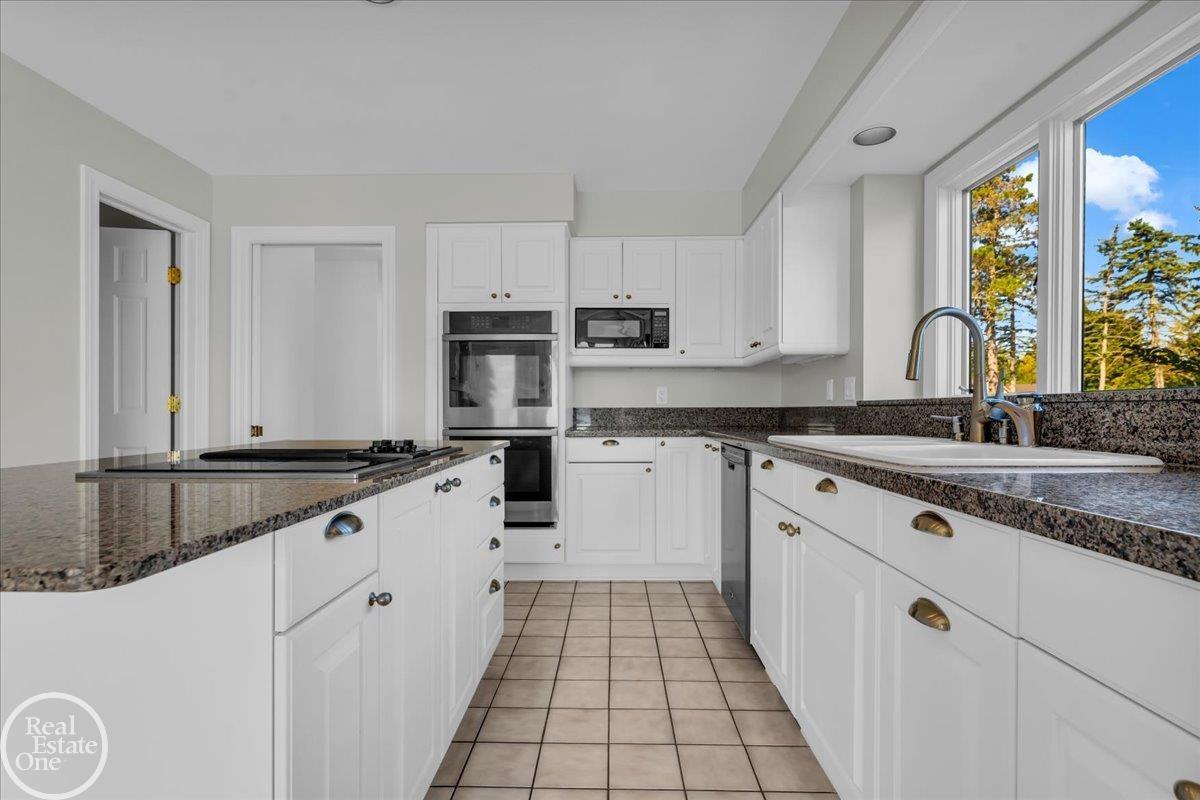 770 North Riverside Avenue St. Clair, MI 48079 - Photo 49 of 52
