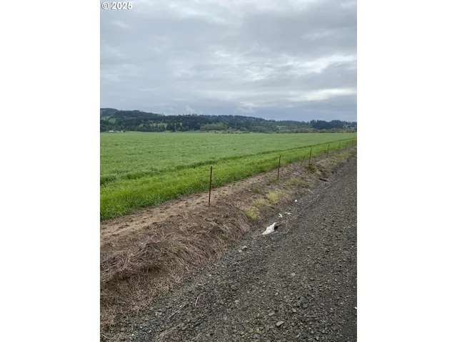 $1,200,000 | 27889 7 Mile Lane, Brownsville, OR 97327